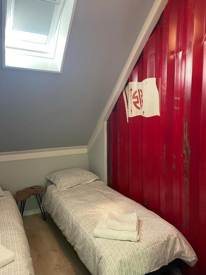Tiny-House Van Zeecontainers Bij Het Bos Oranjewoud Dış mekan fotoğraf